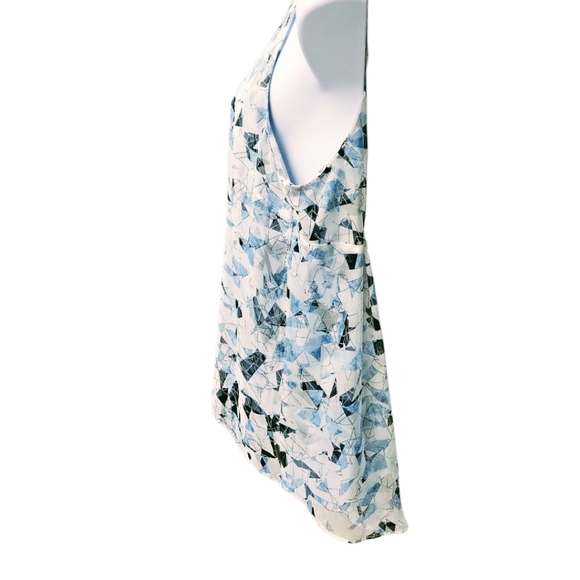 VINCE CAMUTO Women's New Sleeveless Geometric Print Double Layer Hi- Lo Tank Top - Picture 4 of 13